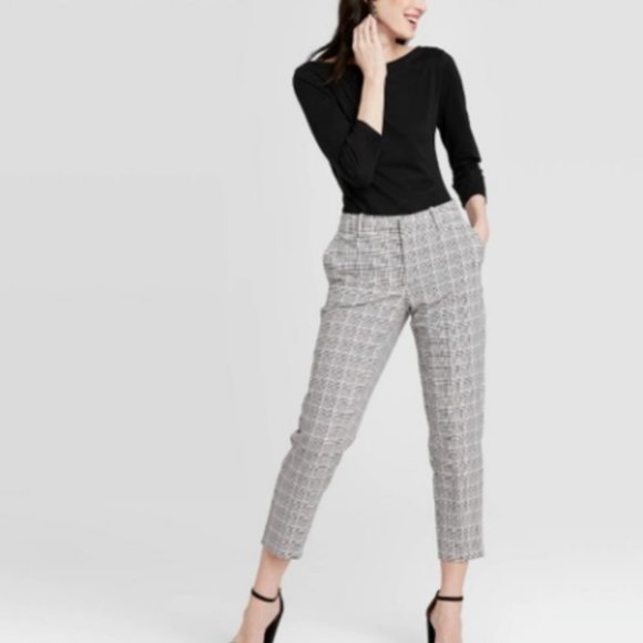 NWT Women's Slim Fit 3/4 Sleeve Boat Neck T-Shirt - Picture 3 of 3